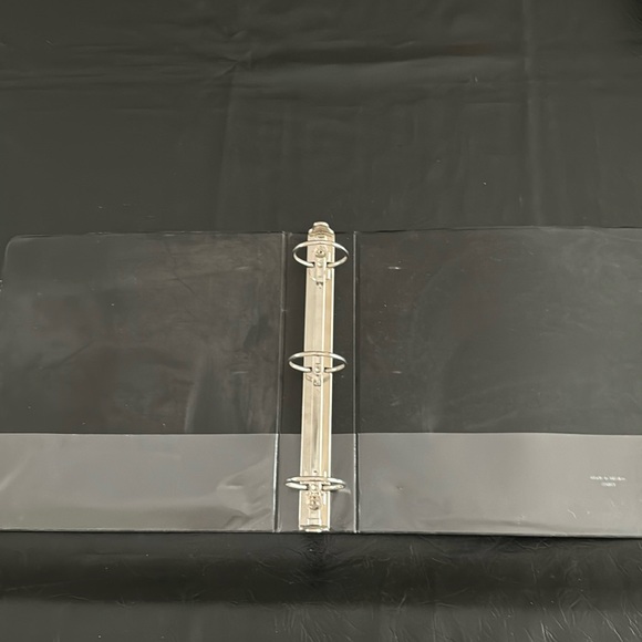Binder, 3 Ring, Used - Picture 3 of 9
